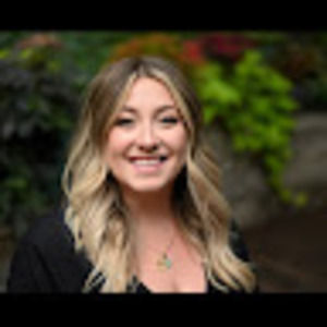 Meet your Posher, Zoe